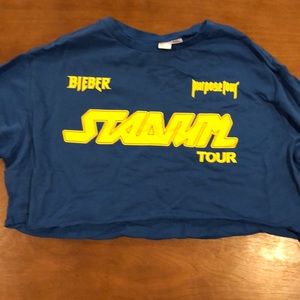 Justin Bieber Stadium Tour cropped long sleeve
